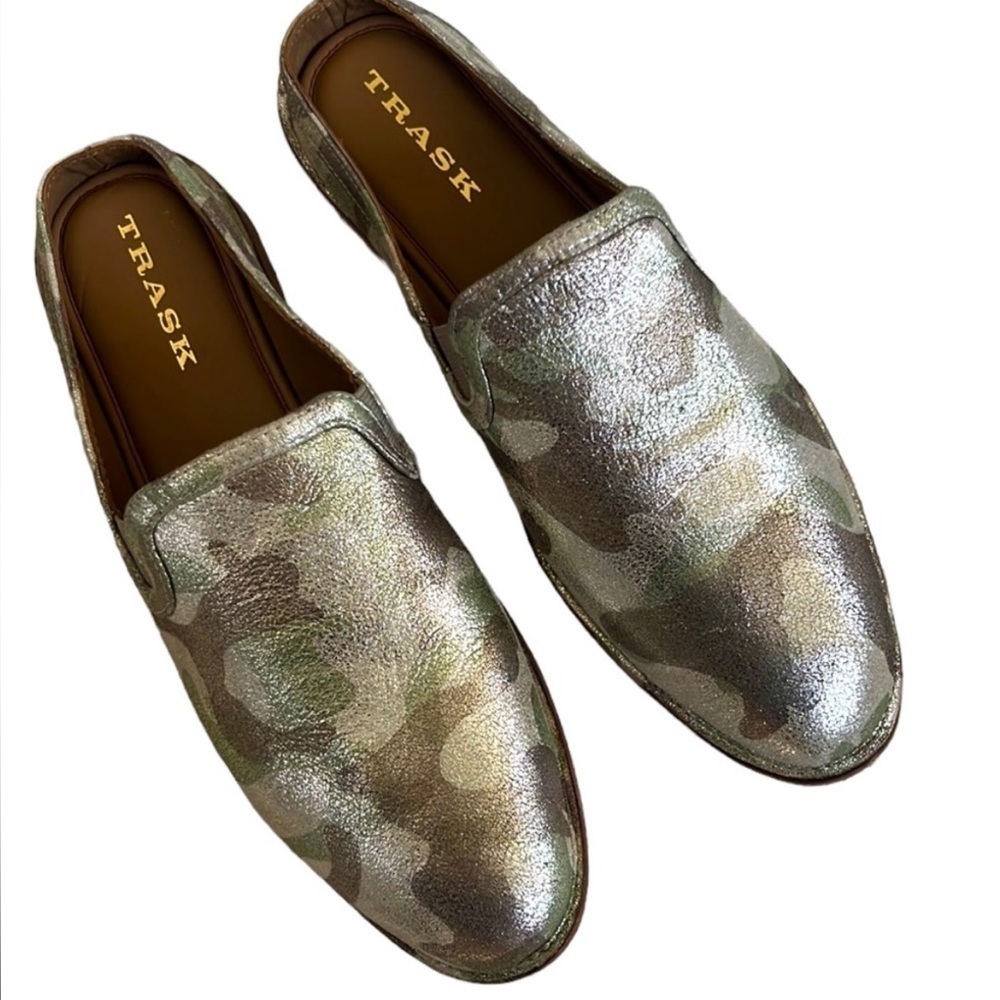 LIKE New Trask Leather Ashley Metallic Mules
